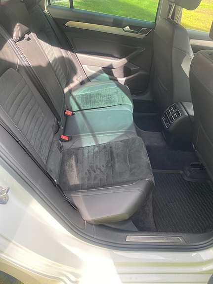Volkswagen Passat 4 of 10