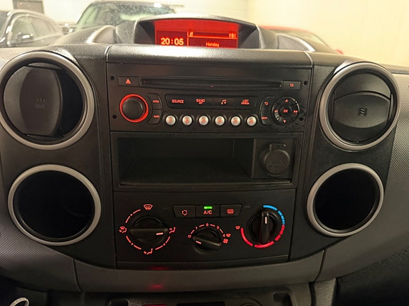 Peugeot Partner 18 of 25
