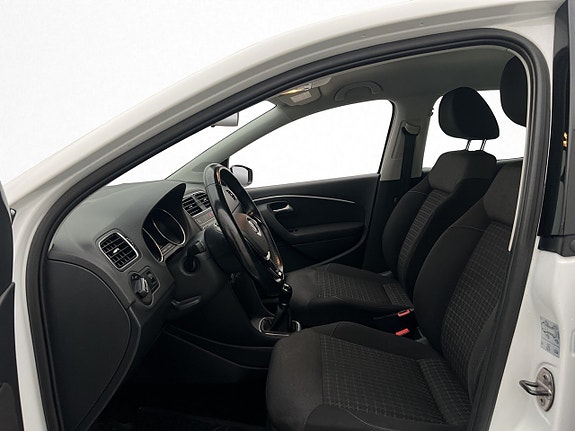 Volkswagen Polo 13 of 23