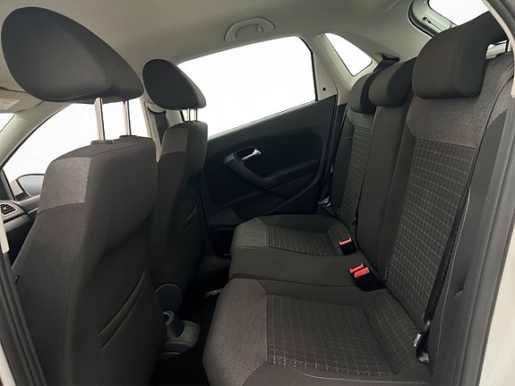 Volkswagen Polo 14 of 23