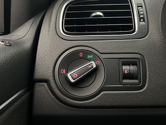 Volkswagen Polo 19 of 23