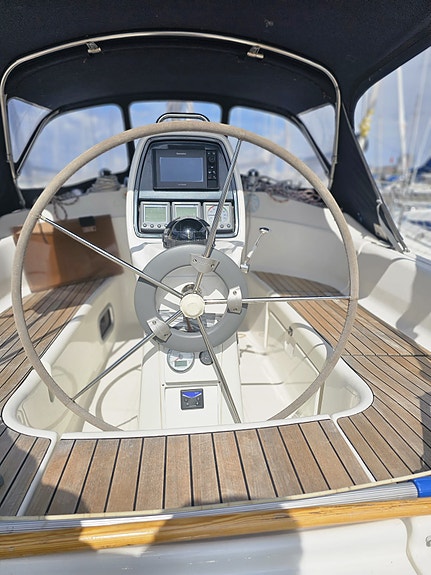 Bavaria 30 Cruiser 3 of 8
