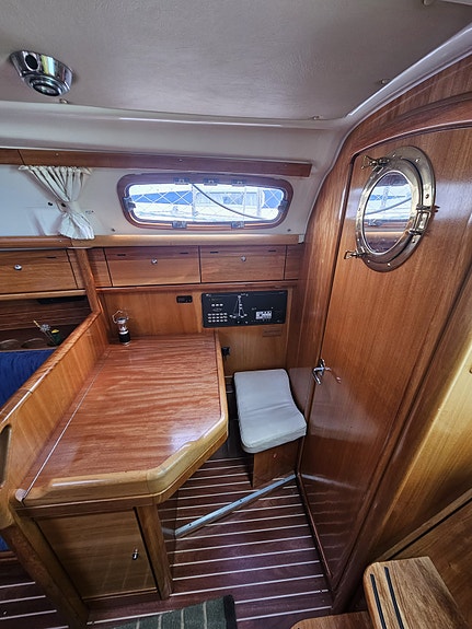Bavaria 30 Cruiser 4 of 8