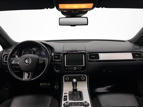 Volkswagen Touareg 15 of 30