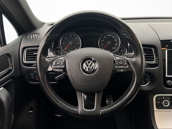 Volkswagen Touareg 16 of 30