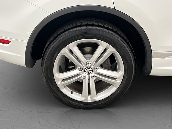 Volkswagen Touareg 29 of 30
