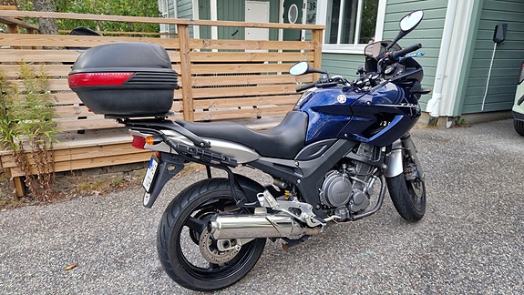 Yamaha TDM900 4 of 10