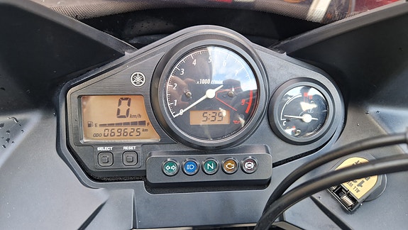 Yamaha TDM900 7 of 10