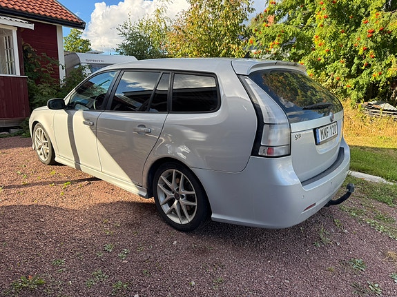 Saab 9-3 4 of 6
