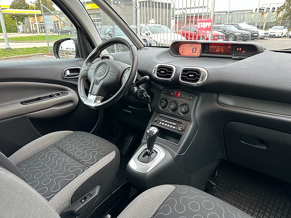 Citroen C3 Picasso 19 of 28