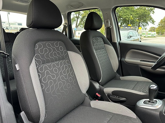 Citroen C3 Picasso 24 of 28