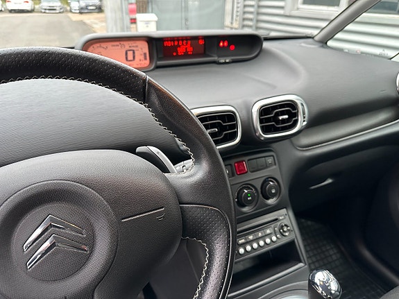 Citroen C3 Picasso 14 of 28