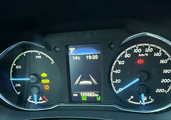 Toyota Yaris 3 of 9