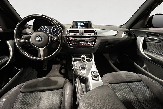 BMW 118d 11 of 17