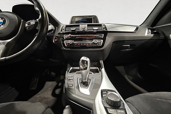 BMW 118d 12 of 17