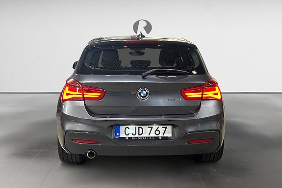 BMW 118d 6 of 17