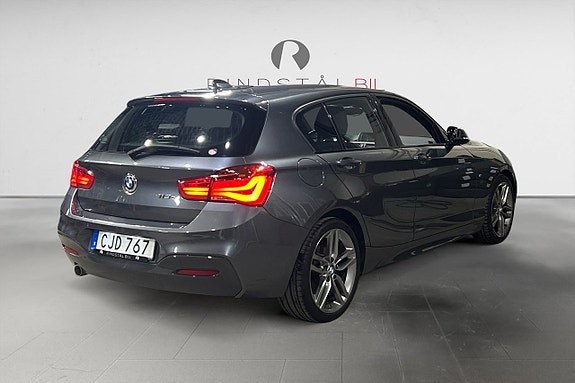 BMW 118d 7 of 17