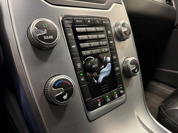 Volvo V70 16 of 23