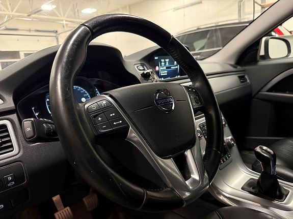 Volvo V70 12 of 23