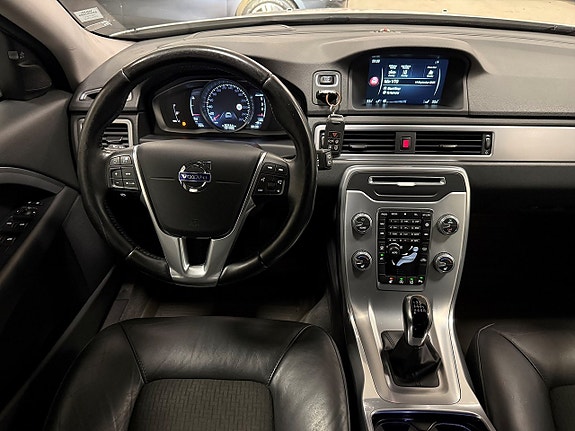 Volvo V70 8 of 23
