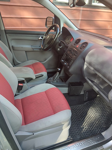 Volkswagen Caddy 8 of 8
