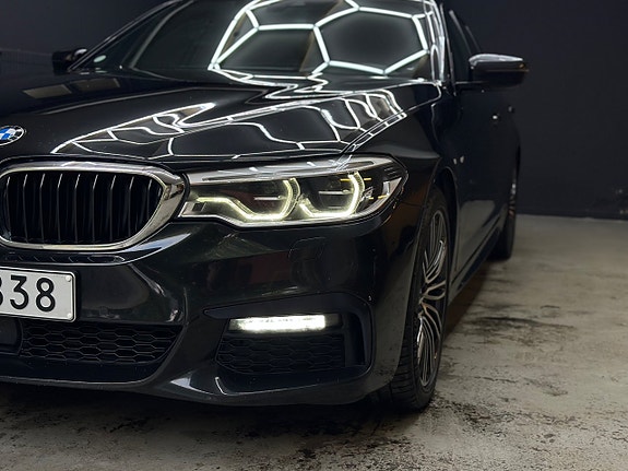 BMW 520d 2 of 30
