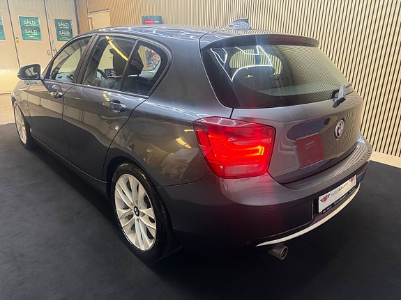 BMW 120d 3 of 16