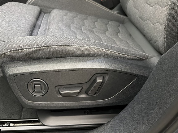 Audi A6 e-tron 27 of 30