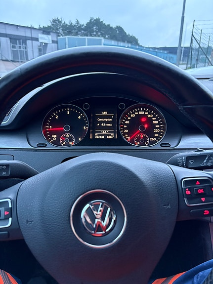 Volkswagen Passat 7 of 7