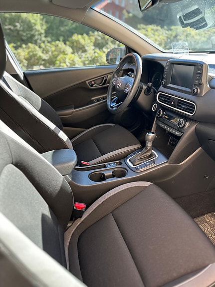 Hyundai Kona 10 of 14