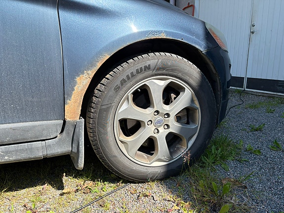 Volvo XC60 3 of 7
