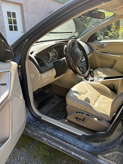 Volvo XC60 4 of 7