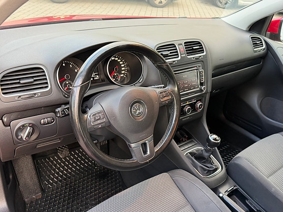 Volkswagen Golf VI 19 of 27