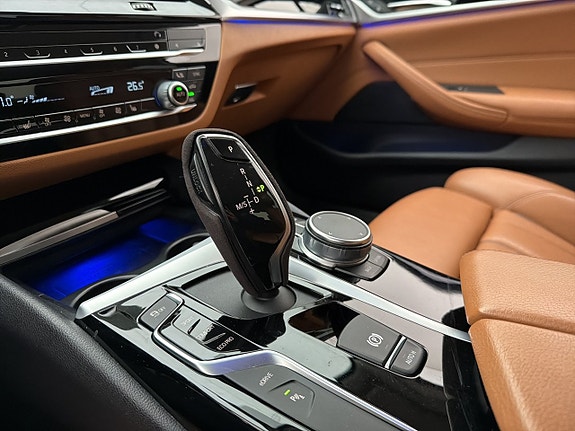 BMW 530e 15 of 28