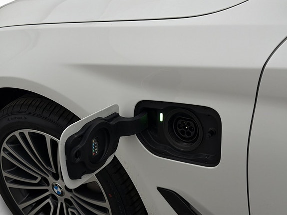 BMW 530e 10 of 28