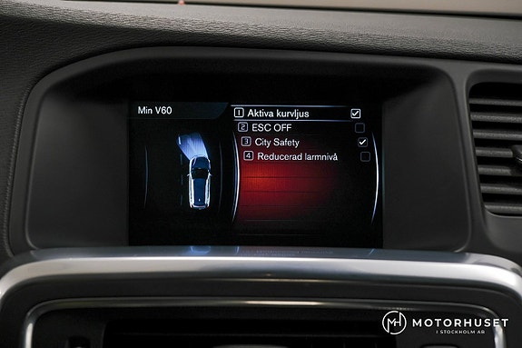 Volvo V60 13 of 19