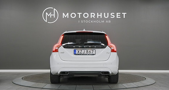 Volvo V60 5 of 19