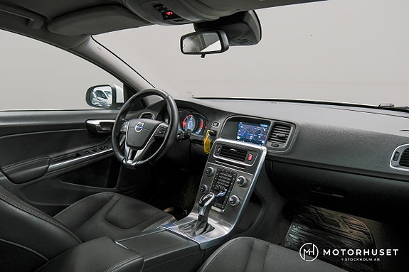 Volvo V60 10 of 19