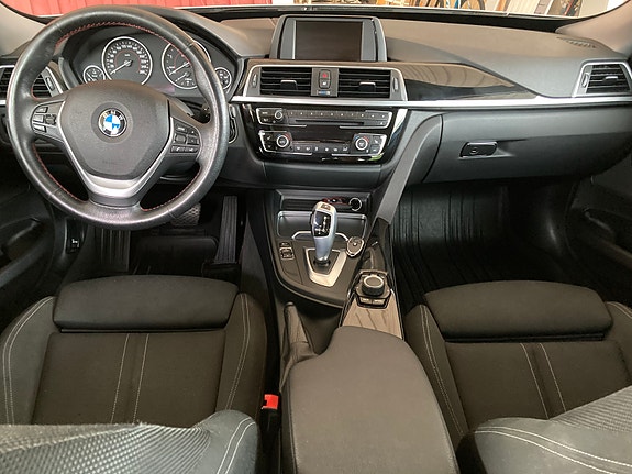 BMW 320d 8 of 14