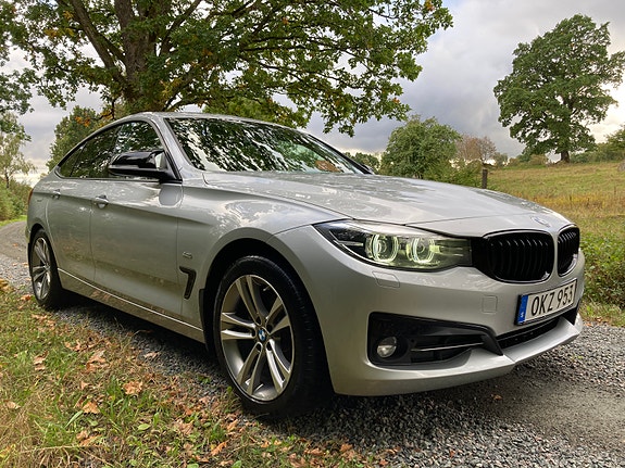 BMW 320d 2 of 14