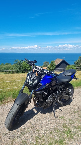 Yamaha MT-07 4 of 5