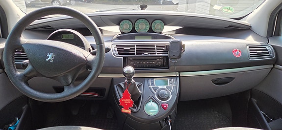 Peugeot 807 3 of 11