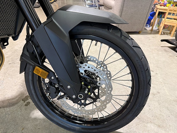 Honda XL750 Transalp 7 of 12