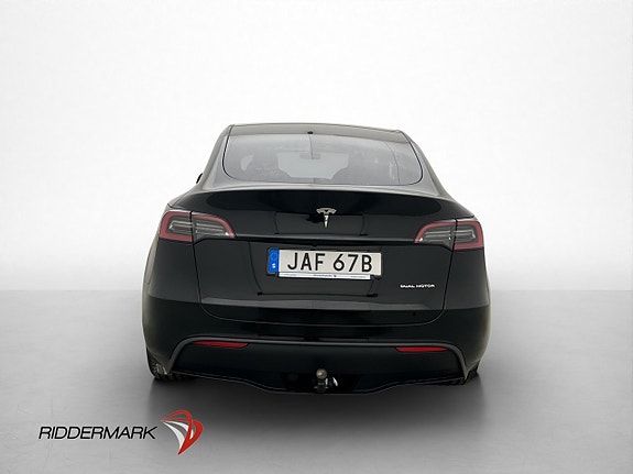 Tesla Model Y 6 of 30