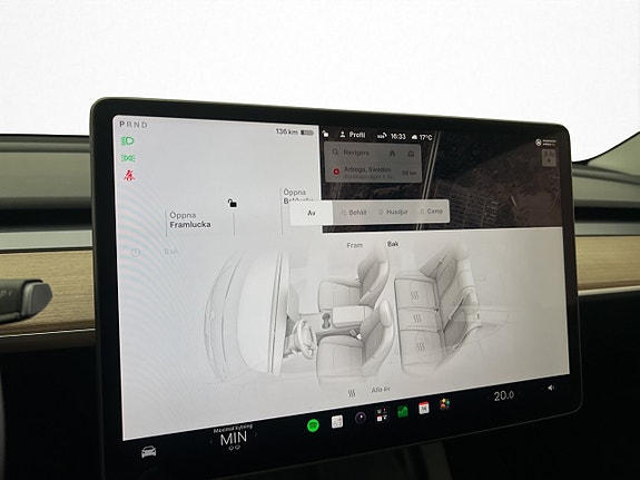 Tesla Model Y 25 of 30