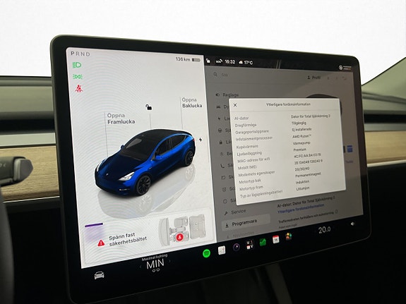 Tesla Model Y 23 of 30