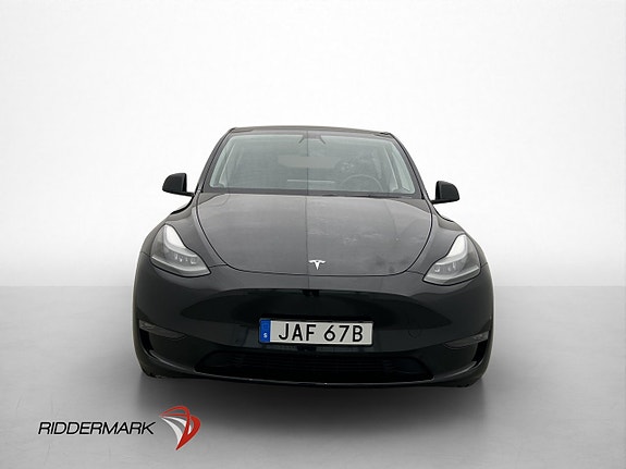 Tesla Model Y 3 of 30