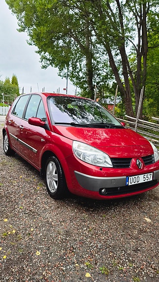 Renault Scenic II 2 of 8
