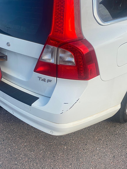 Volvo V70 7 of 9