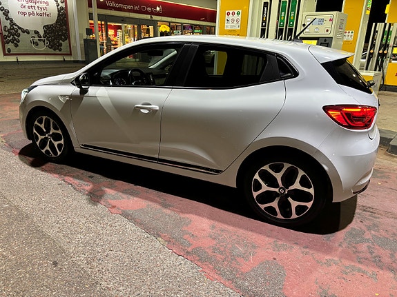 Renault Clio 2 of 14